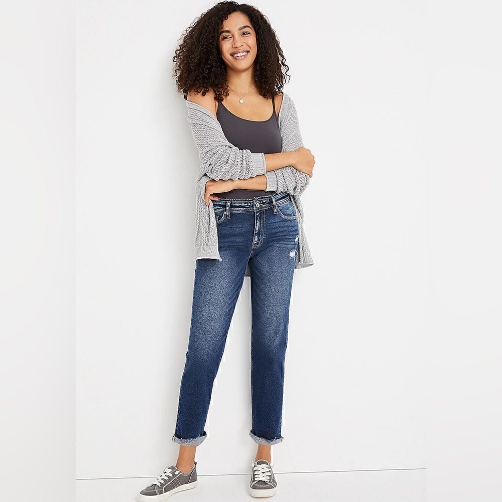 Maurice's KanCan- Highrise Boyfriend Rolled Hem Jeans Estilo 126100, Size 31